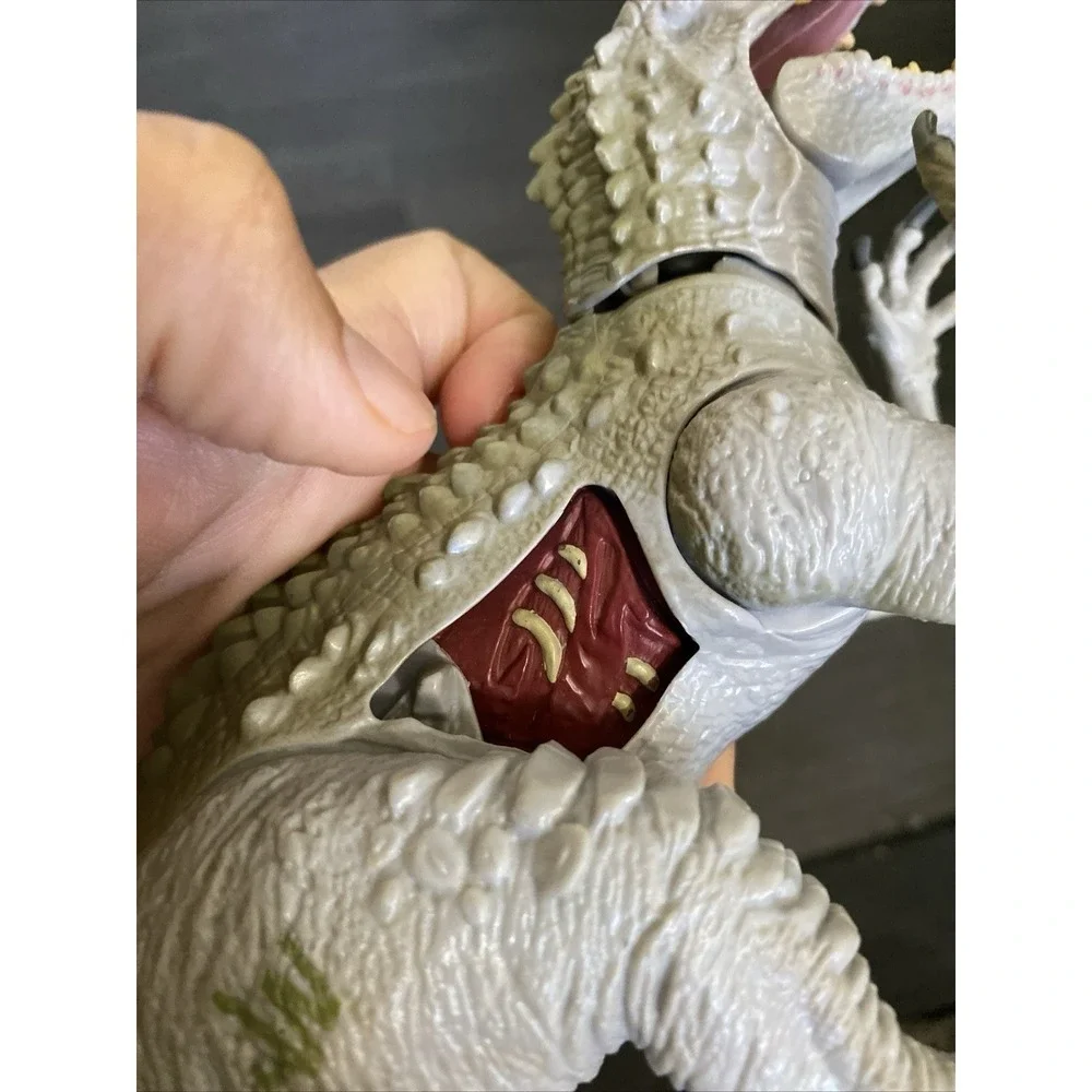 HASBRO 2014 JURASSIC PARK WORLD INDOMINUS DINOSAUR ACTION FIGURE